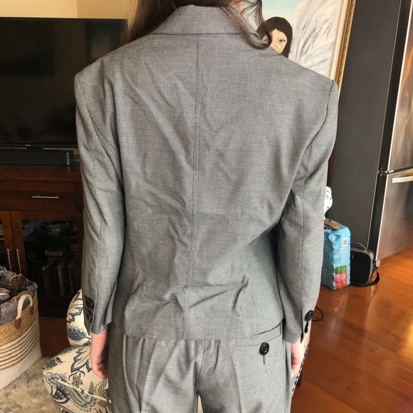 Mexx suit - blazer and pants size 8 - new without tag - Picture 5 of 9